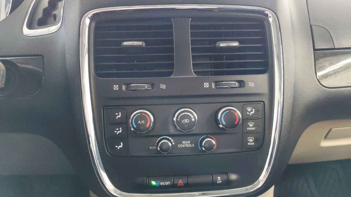 2018 Dodge Grand Caravan 5p SE V6/3.6 Aut