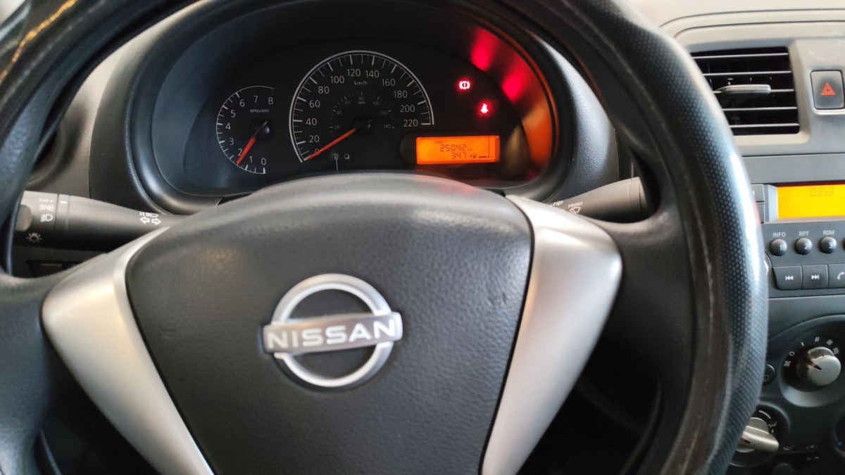 2024 Nissan V-Drive 4p L4/1.6 Man Audio