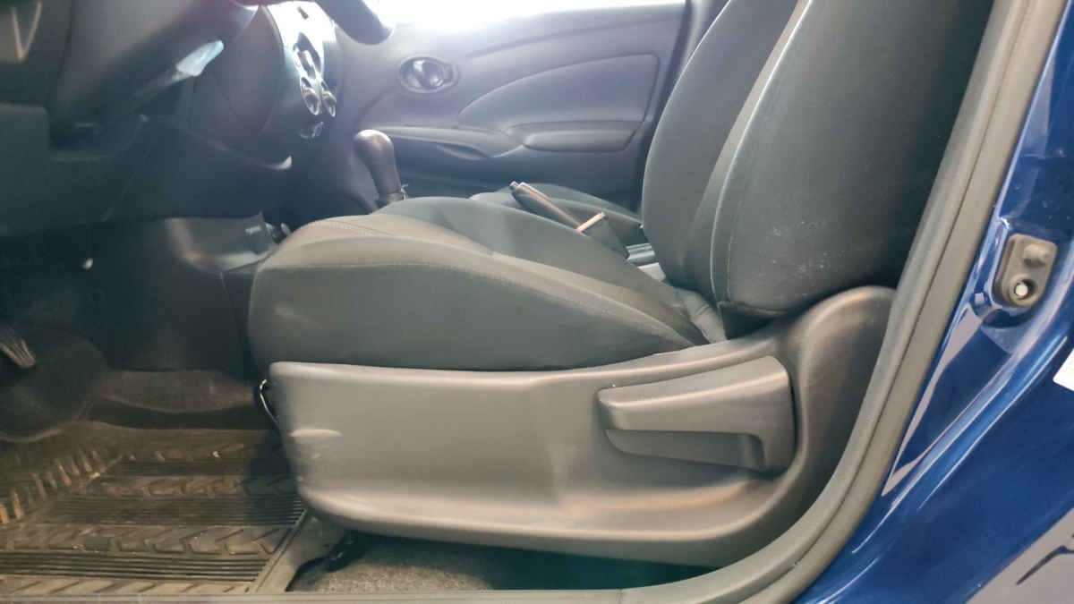 2024 Nissan V-Drive 4p L4/1.6 Man Audio
