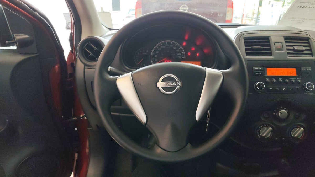2024 Nissan V-Drive 4p L4/1.6 Man Audio