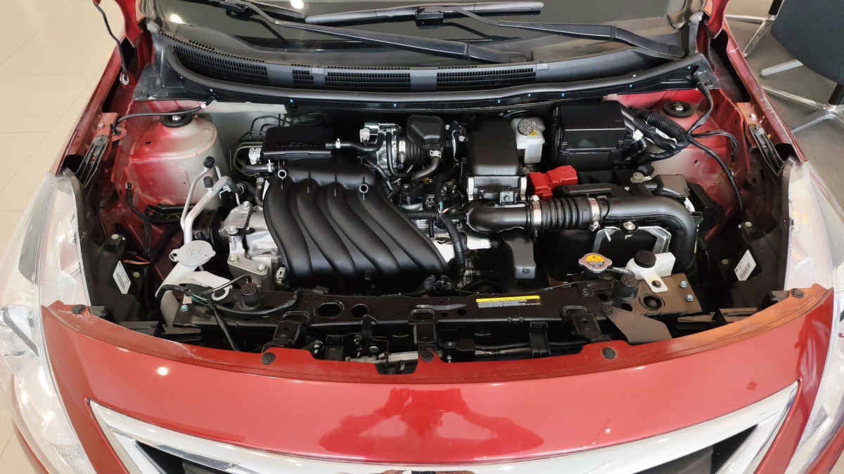 2024 Nissan V-Drive 4p L4/1.6 Man Audio