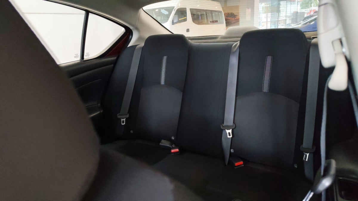 2024 Nissan V-Drive 4p L4/1.6 Man Audio