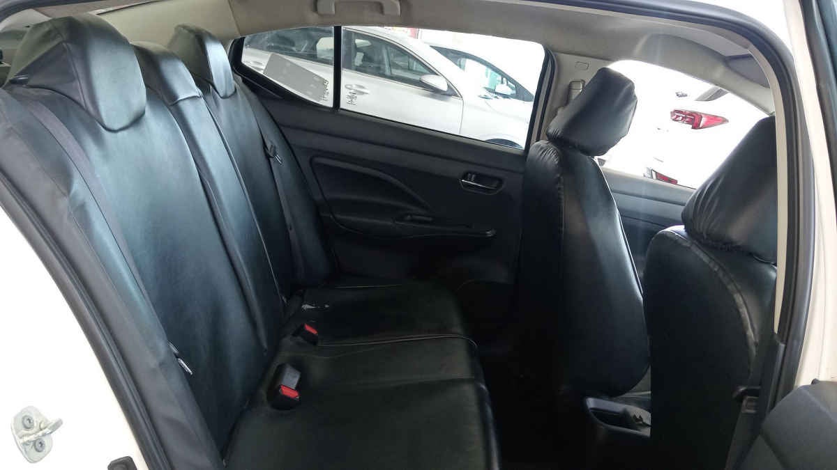 2021 Nissan Versa 4p Advance L4/1.6 Man
