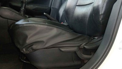 2021 Nissan Versa 4p Advance L4/1.6 Man