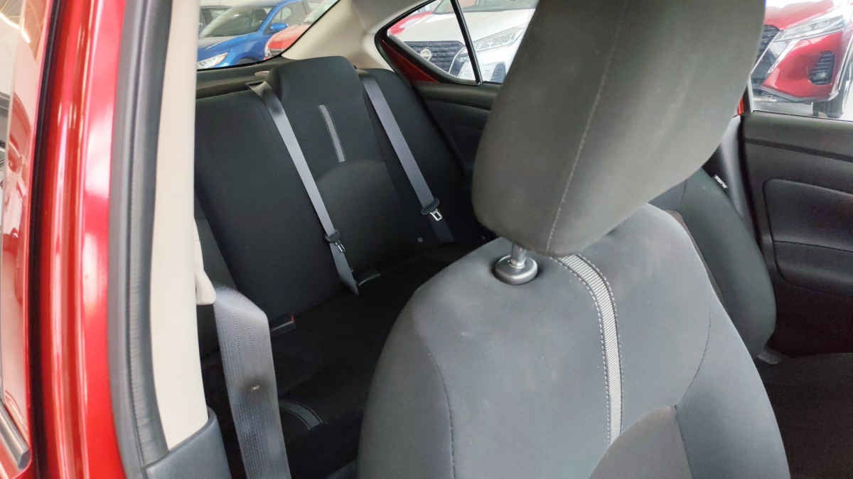 2020 Nissan Versa 4p Advance L4/1.6 Aut