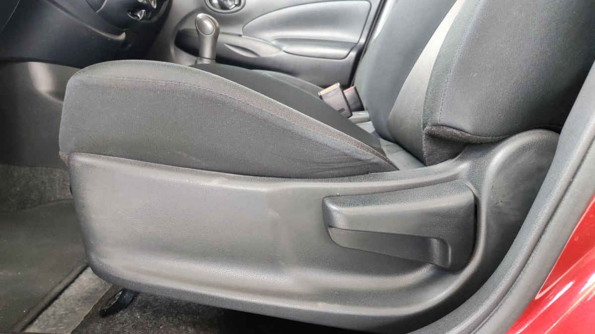2020 Nissan Versa 4p Advance L4/1.6 Aut