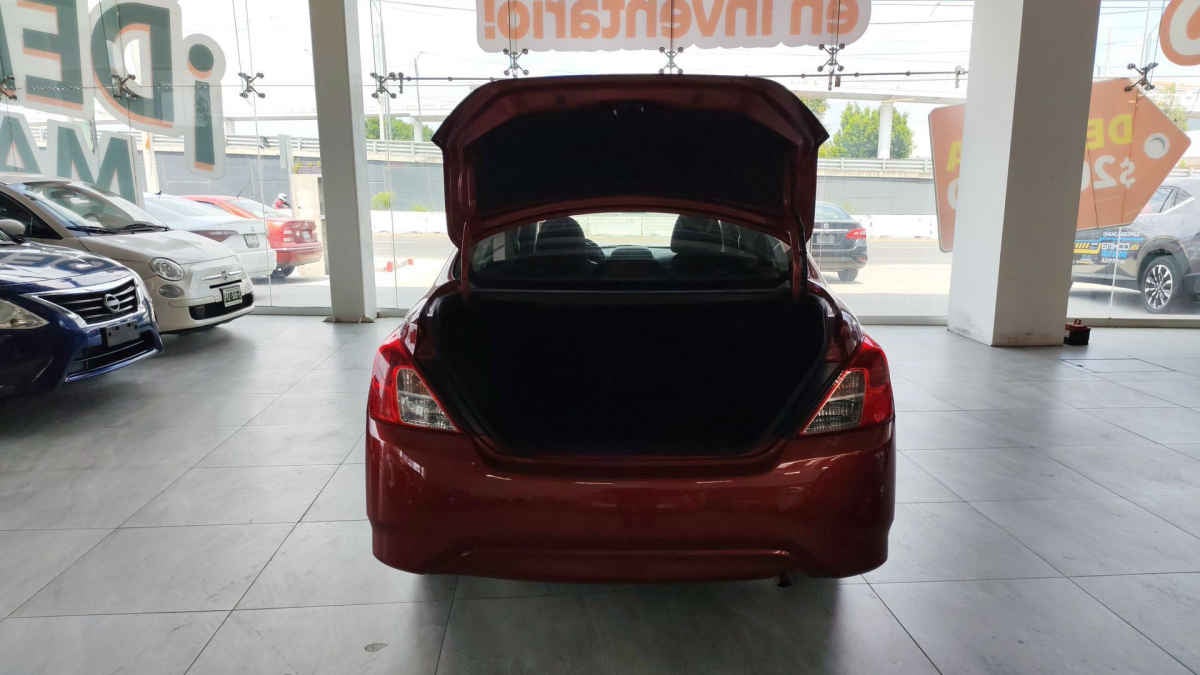2020 Nissan Versa 4p Advance L4/1.6 Aut