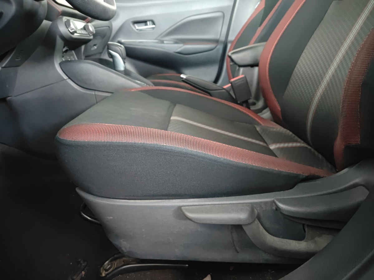 2024 Nissan Versa 4p SR L4/1.6 Aut