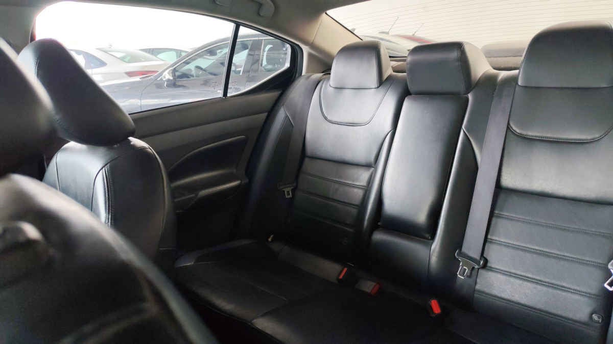 2023 Nissan Versa 4p Exclusive L4/1.6 Aut