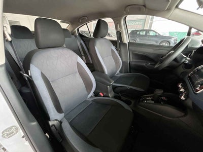 2024 Nissan Versa 4p Advance L4/1.6 Aut