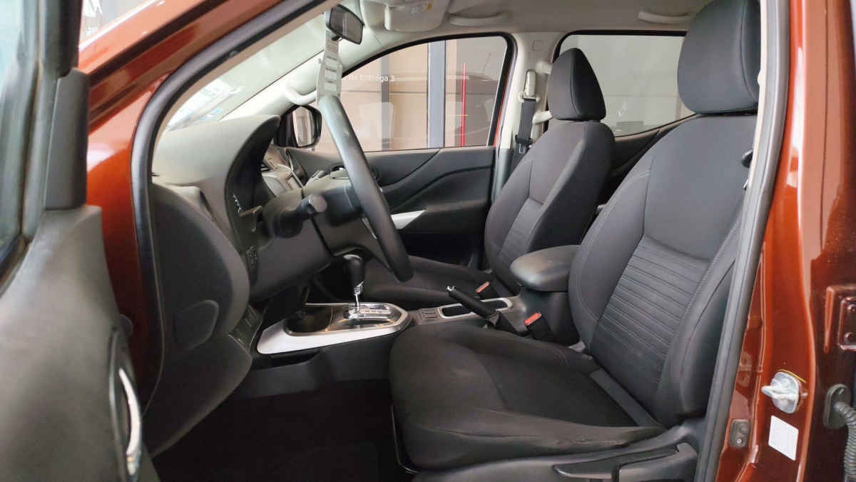 2023 Nissan Frontier 4p LE L4/2.5 Aut