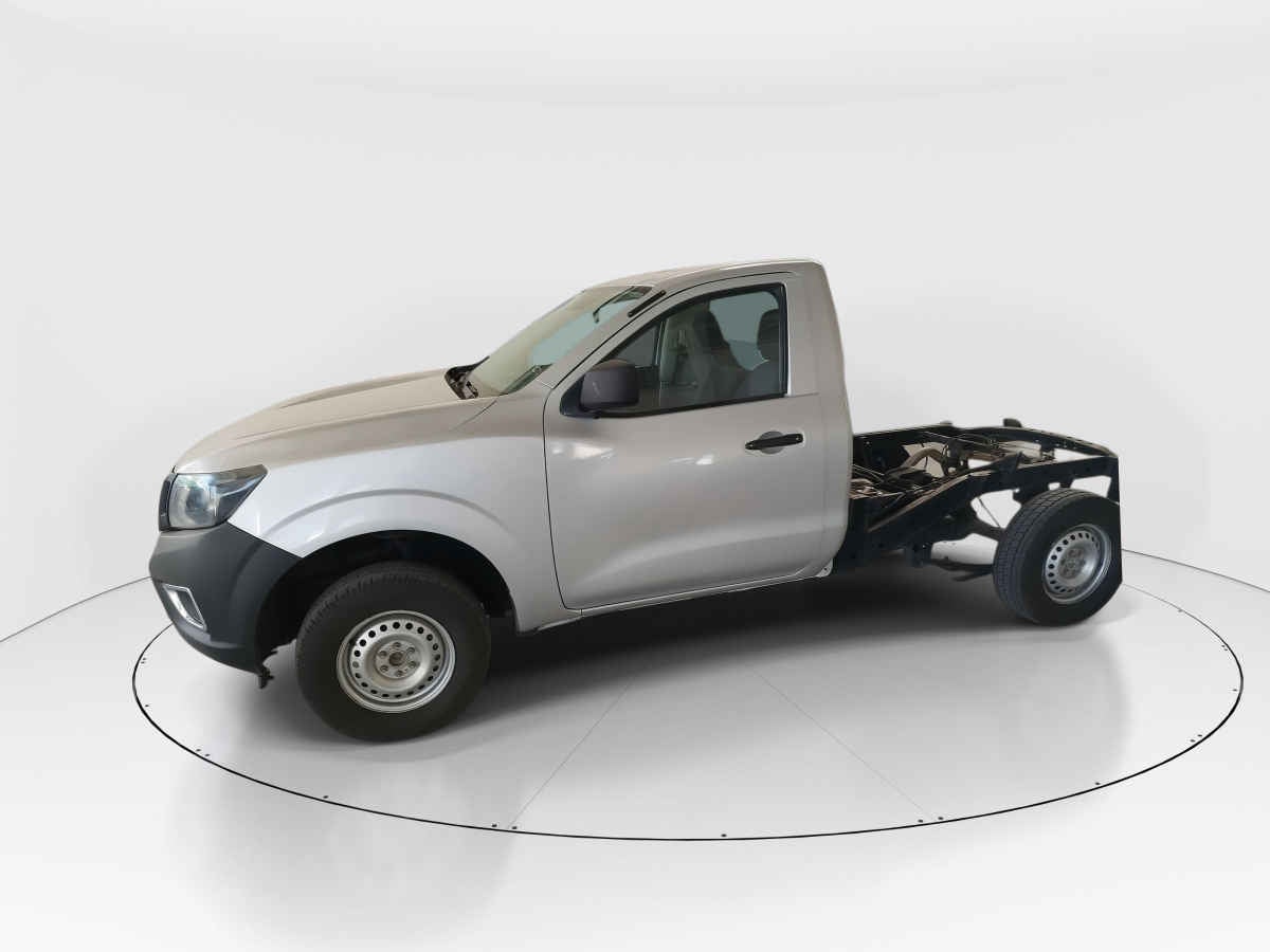 2018 Nissan Chasis Cabina NP300 2p L4/2.4 Man A/C