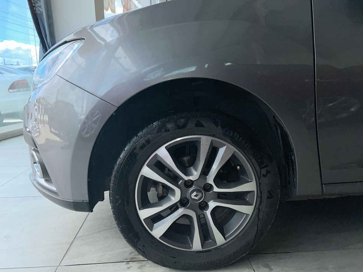 2023 Renault Logan 4p Intens L4/1.6 Aut