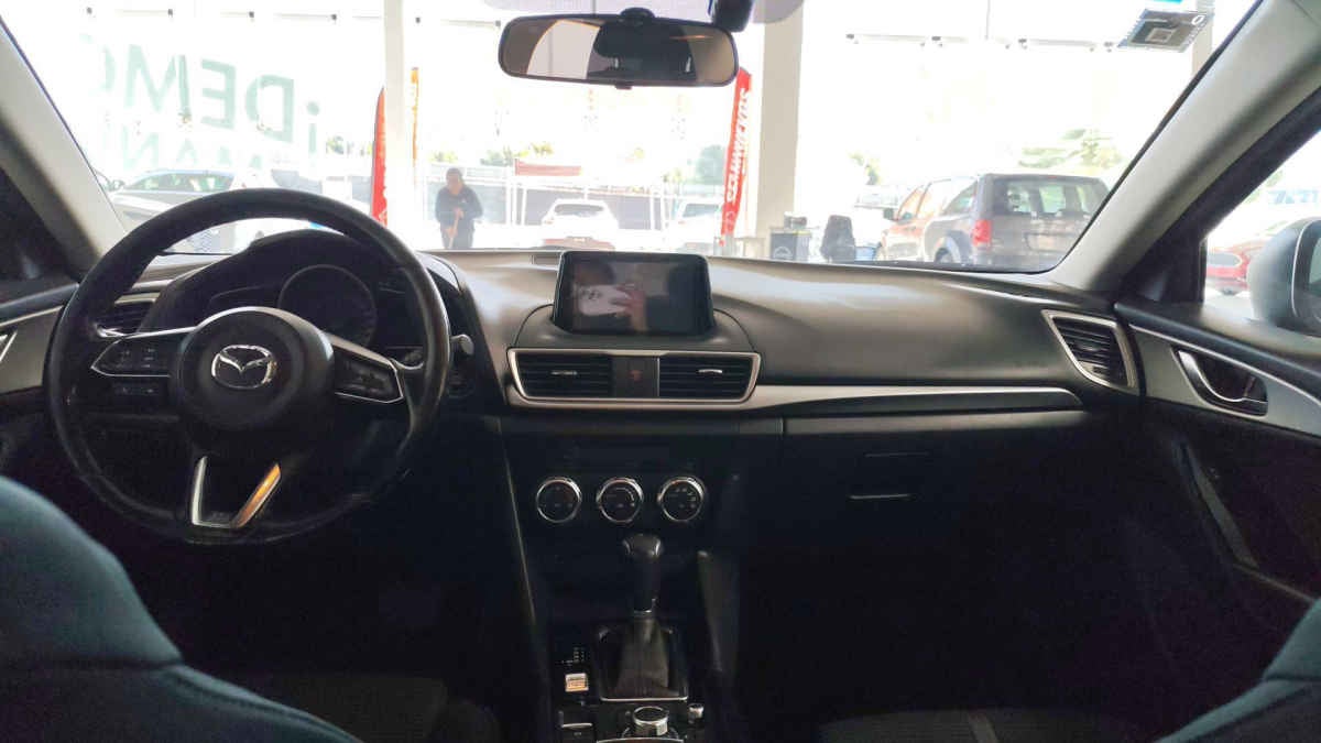 2017 Mazda Mazda 3 4p Sedán i L4/2.0 Aut