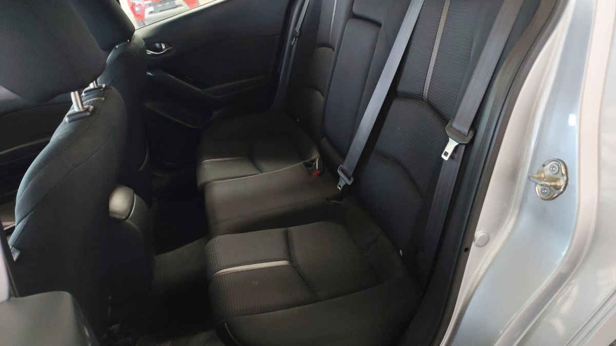 2017 Mazda Mazda 3 4p Sedán i L4/2.0 Aut