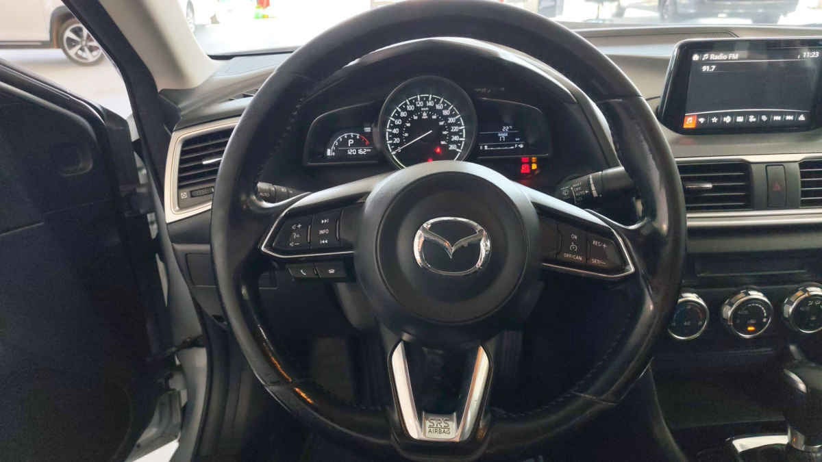 2017 Mazda Mazda 3 4p Sedán i L4/2.0 Aut