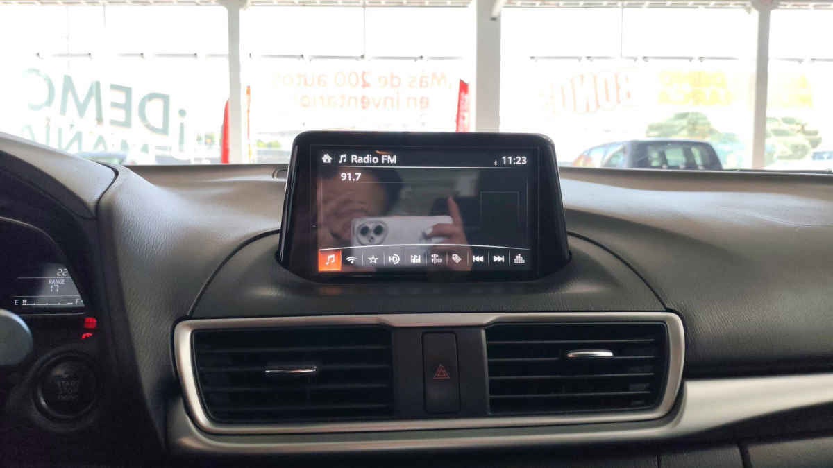 2017 Mazda Mazda 3 4p Sedán i L4/2.0 Aut