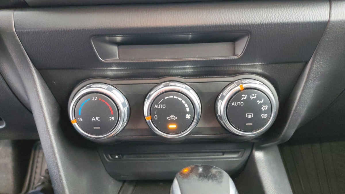 2017 Mazda Mazda 3 4p Sedán i L4/2.0 Aut