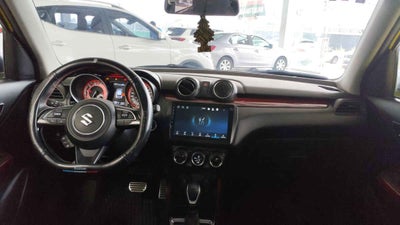 2024 Suzuki Swift 5p GLX L4/1.4 Aut