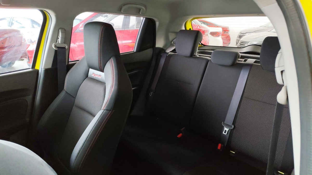 2024 Suzuki Swift 5p GLX L4/1.4 Aut