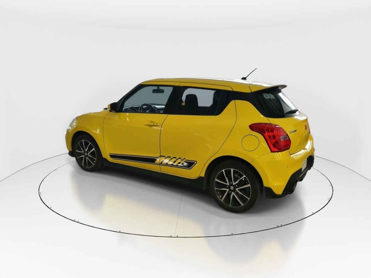 2024 Suzuki Swift 5p GLX L4/1.4 Aut