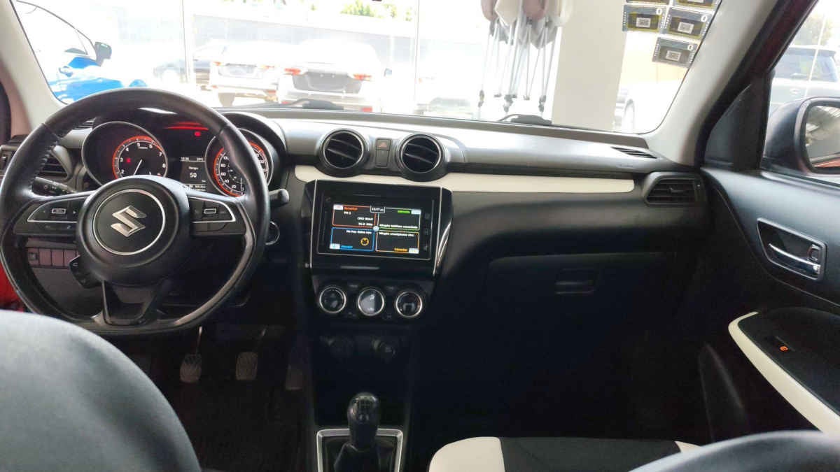 2018 Suzuki Swift 5p GLX L4/1.4 Man