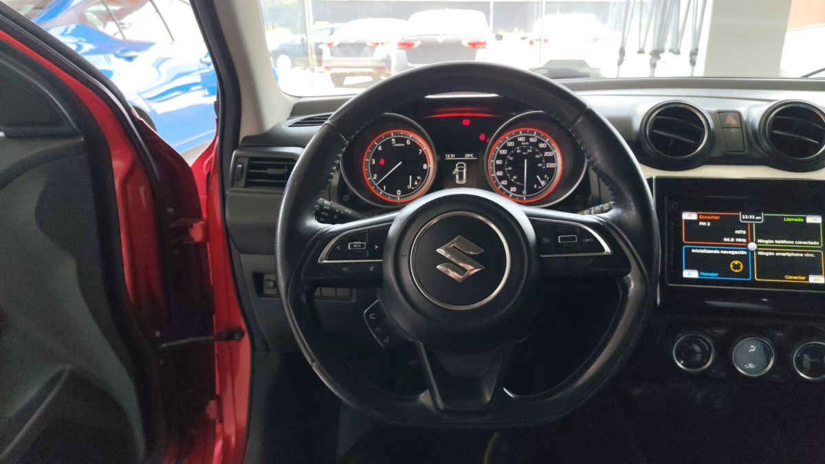 2018 Suzuki Swift 5p GLX L4/1.4 Man