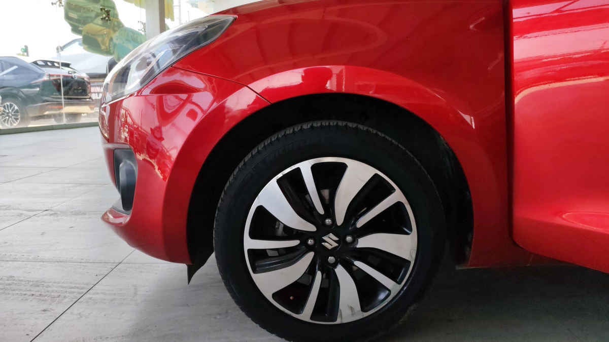 2018 Suzuki Swift 5p GLX L4/1.4 Man