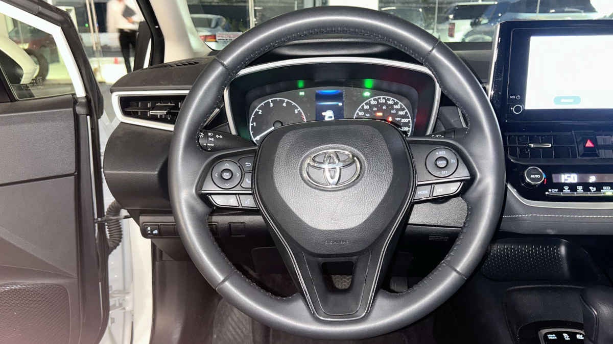 2023 Toyota Corolla 4p LE HEV L4/1.8 Aut