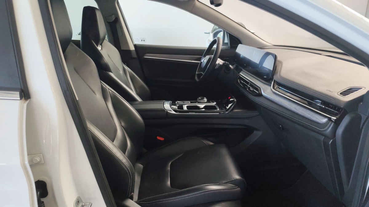 2023 JAC SEI 6 5p Pro Limited L4/1.5/T Aut