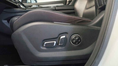 2023 JAC SEI 6 5p Pro Limited L4/1.5/T Aut