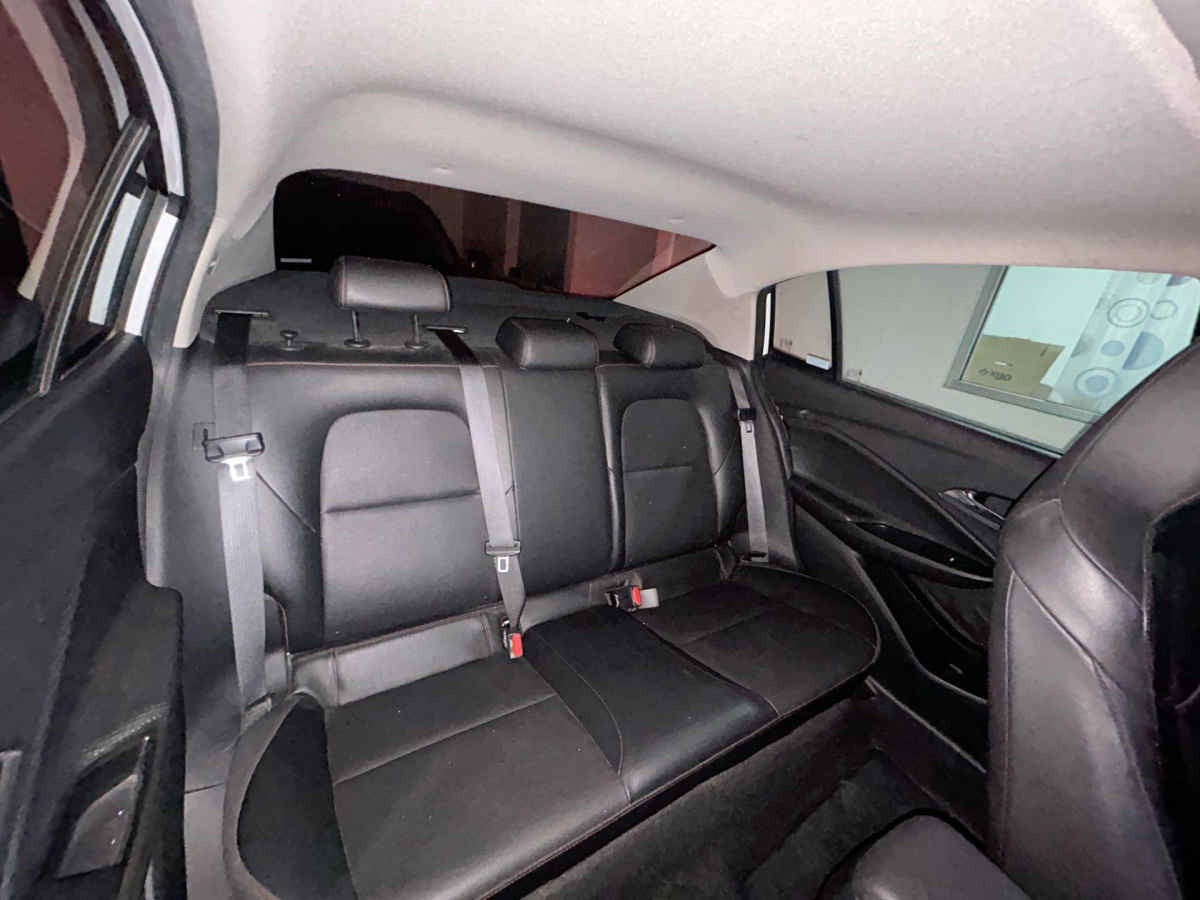 2023 Chevrolet Onix 4p Premier Red Line L3/1.2/T Aut