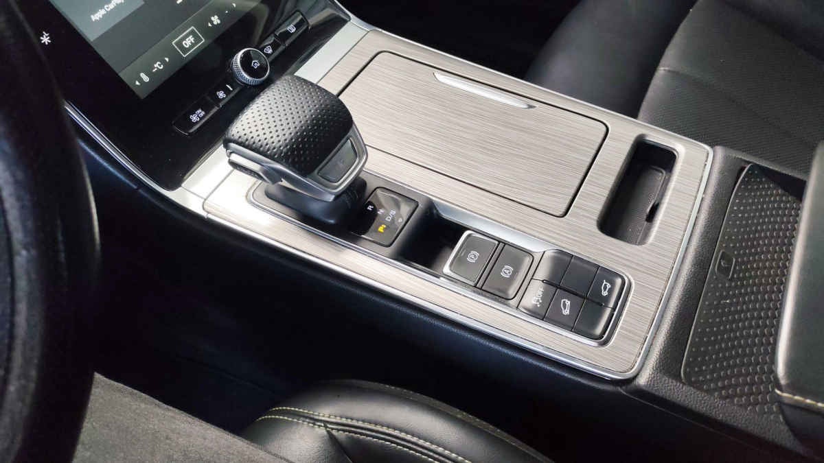 2024 MG RX5 5p Elegance L4/1.5/T Aut