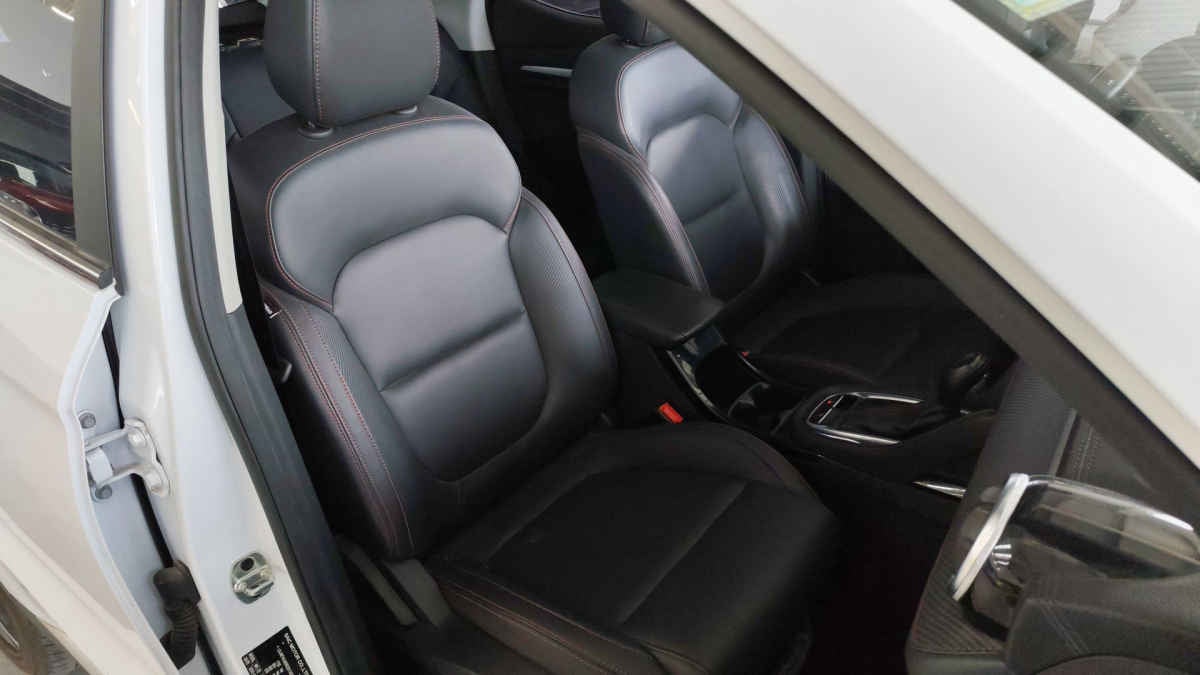 2024 MG ZS 5p Excite L4/1.5 Aut