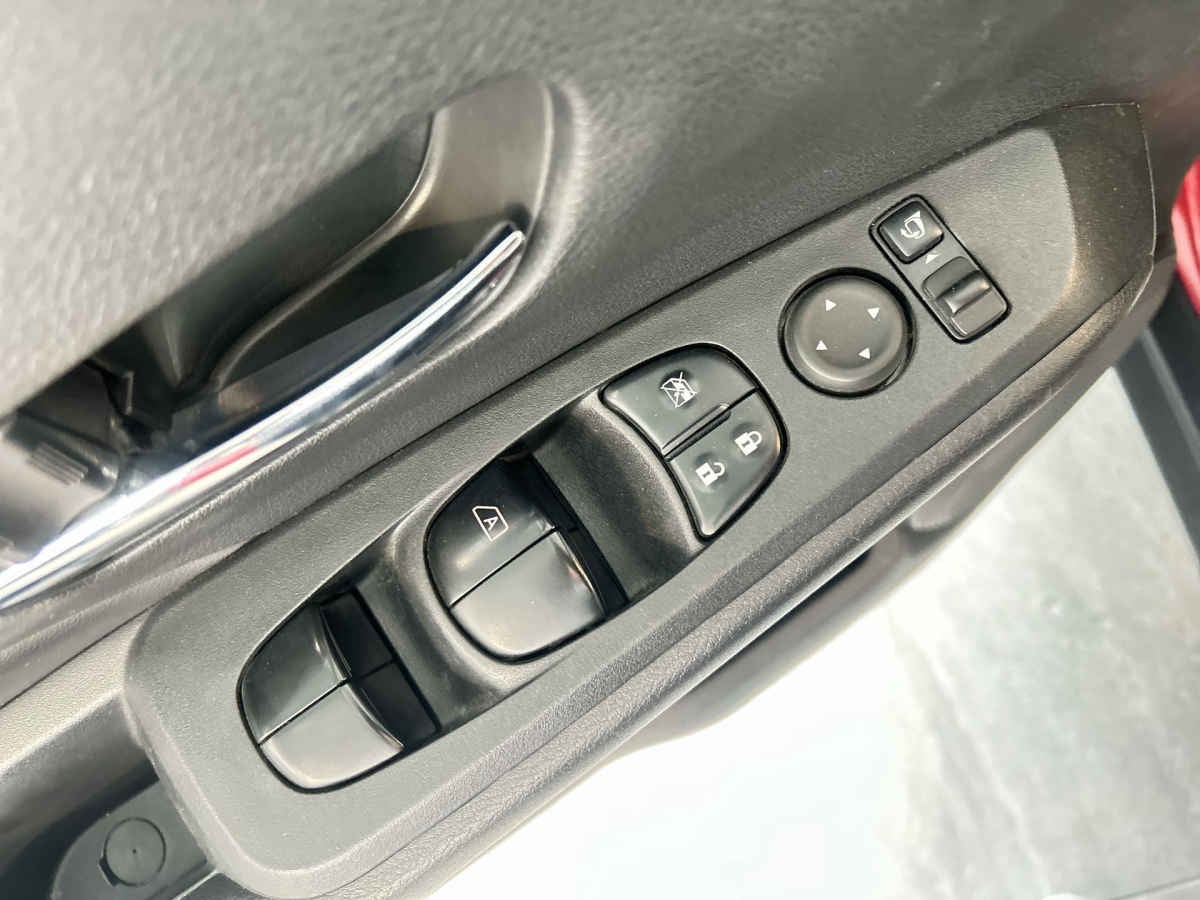 2024 Nissan Kicks 5p Platinum e-Power HEV L3/1.2 Aut